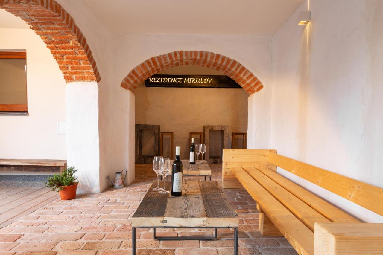 Rezidence Konevova, Mikulov Appartement Buitenkant foto